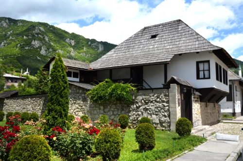 travnik 3